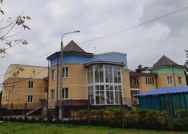 Фасадное остекление детского сада в Долгопрудном