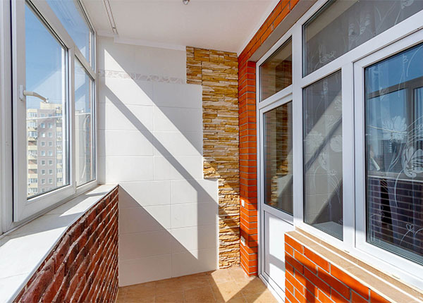 Остекление балкона теплым ПВХ-профилем в Долгопрудном