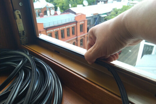 Замену уплотнителя пластиковых окон в Долгопрудном