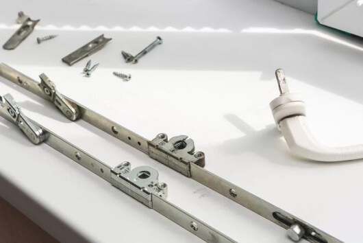 Замена фурнитуры на пластиковых окнах в Долгопрудном